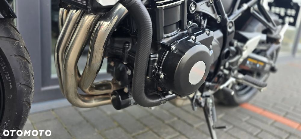 Kawasaki Z 900 RS - 40