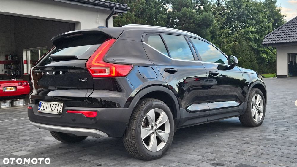 Volvo XC 40 B4 B AWD DKG Plus Bright - 14