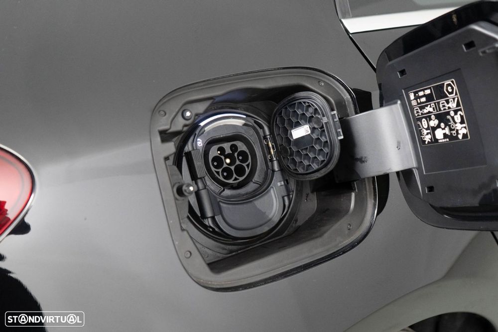 Mercedes-Benz A 250 e Progressive - 15