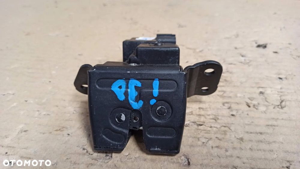 } ZAMEK KLAPY TYŁ HYUNDAI I30 - 3