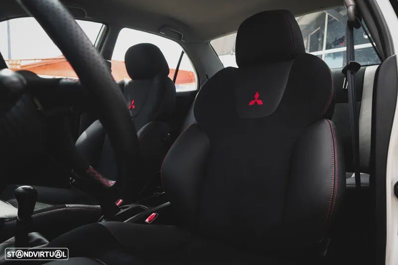 Mitsubishi Lancer - 24