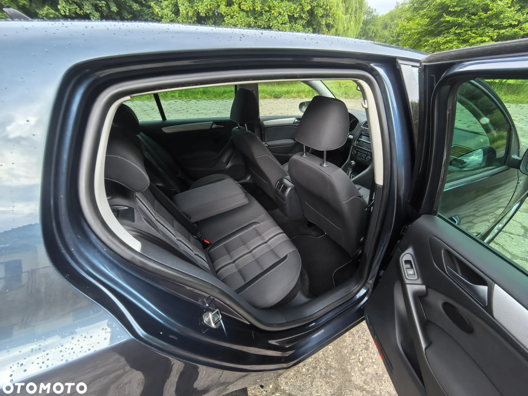 Volkswagen Golf - 36