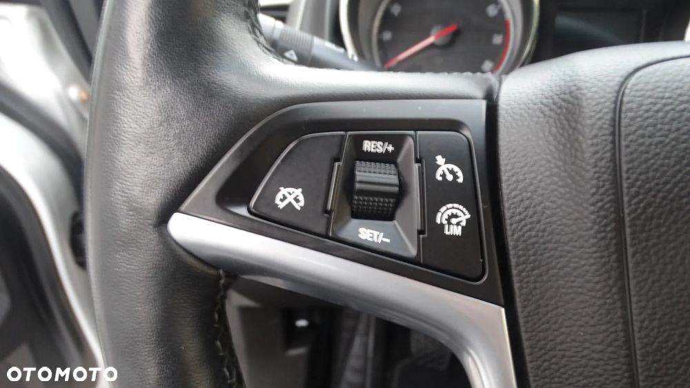 Opel Astra 1.4 T Enjoy - 22