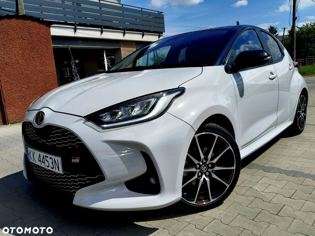 Toyota Yaris - 4