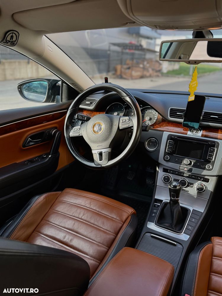 Volkswagen Passat CC 2.0 TDI BlueMotion Technology Exclusive - 9