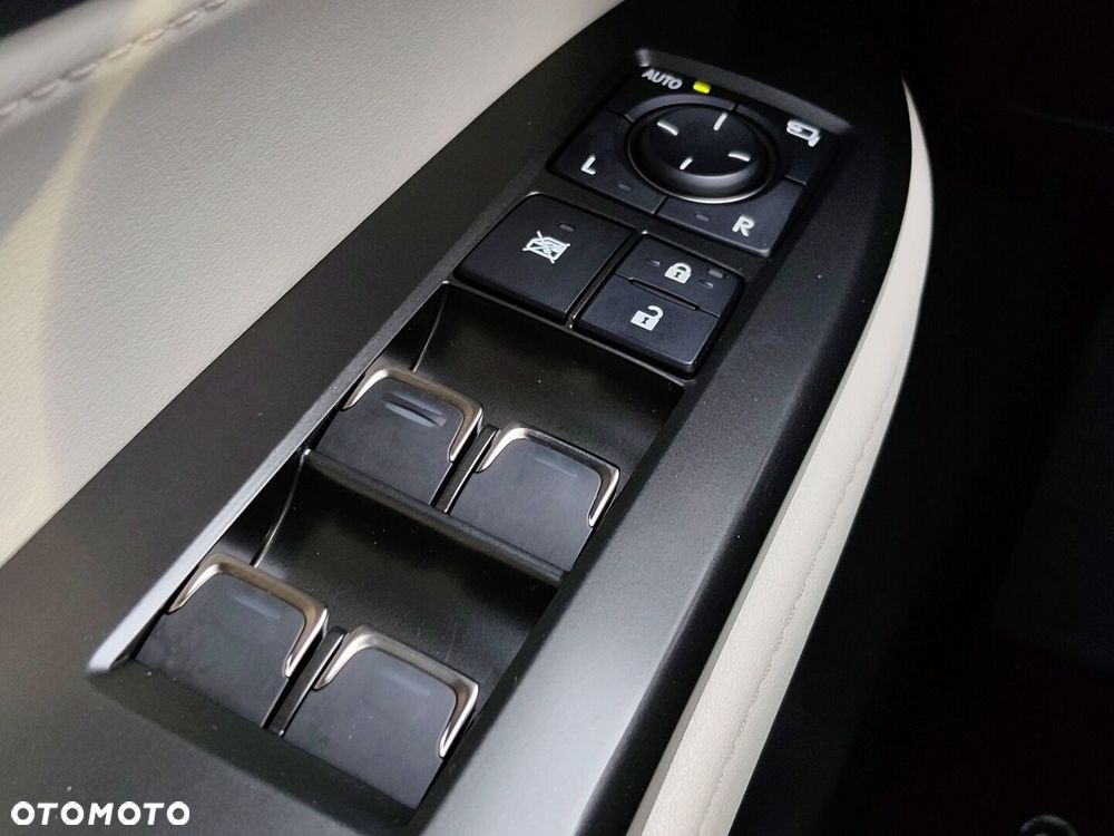 Lexus NX 350h Omotenashi AWD - 17