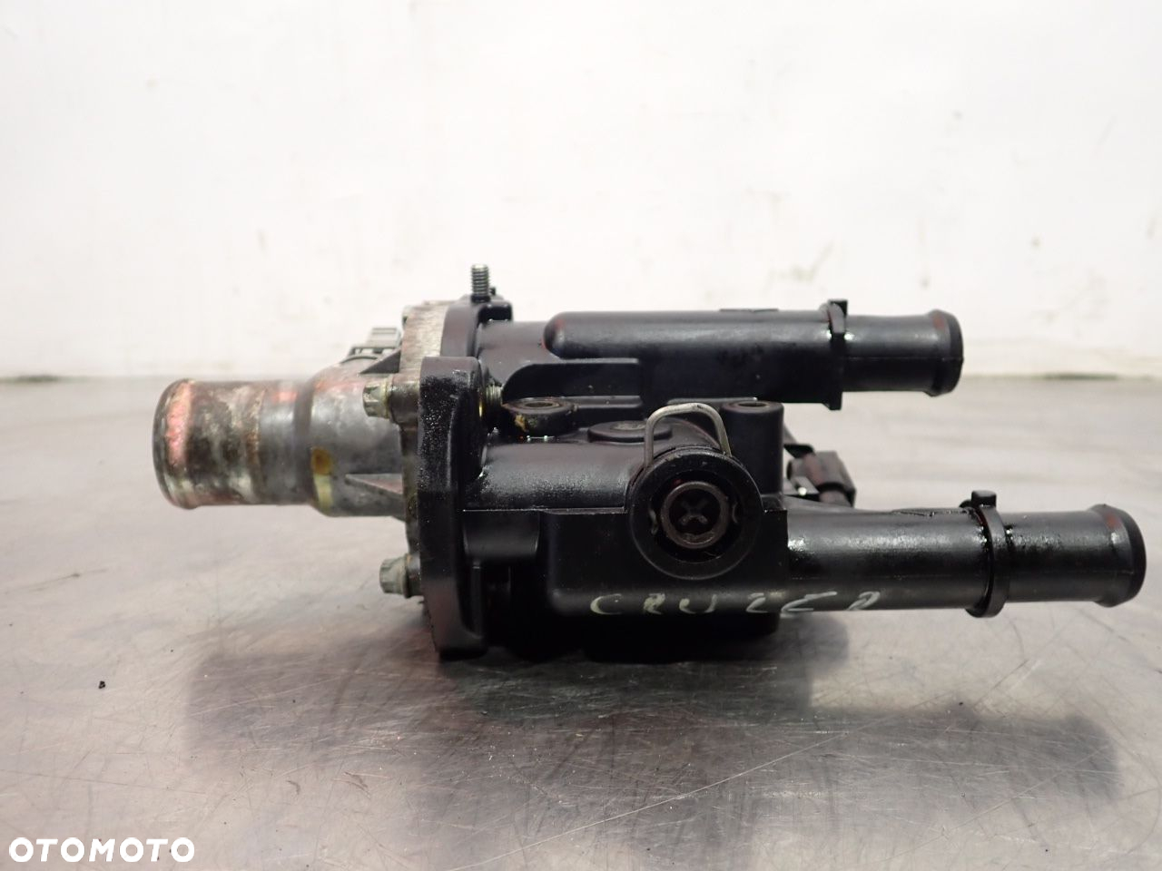 OBUDOWA TERMOSTATU CHEVROLET CRUZE I LIFT - 4