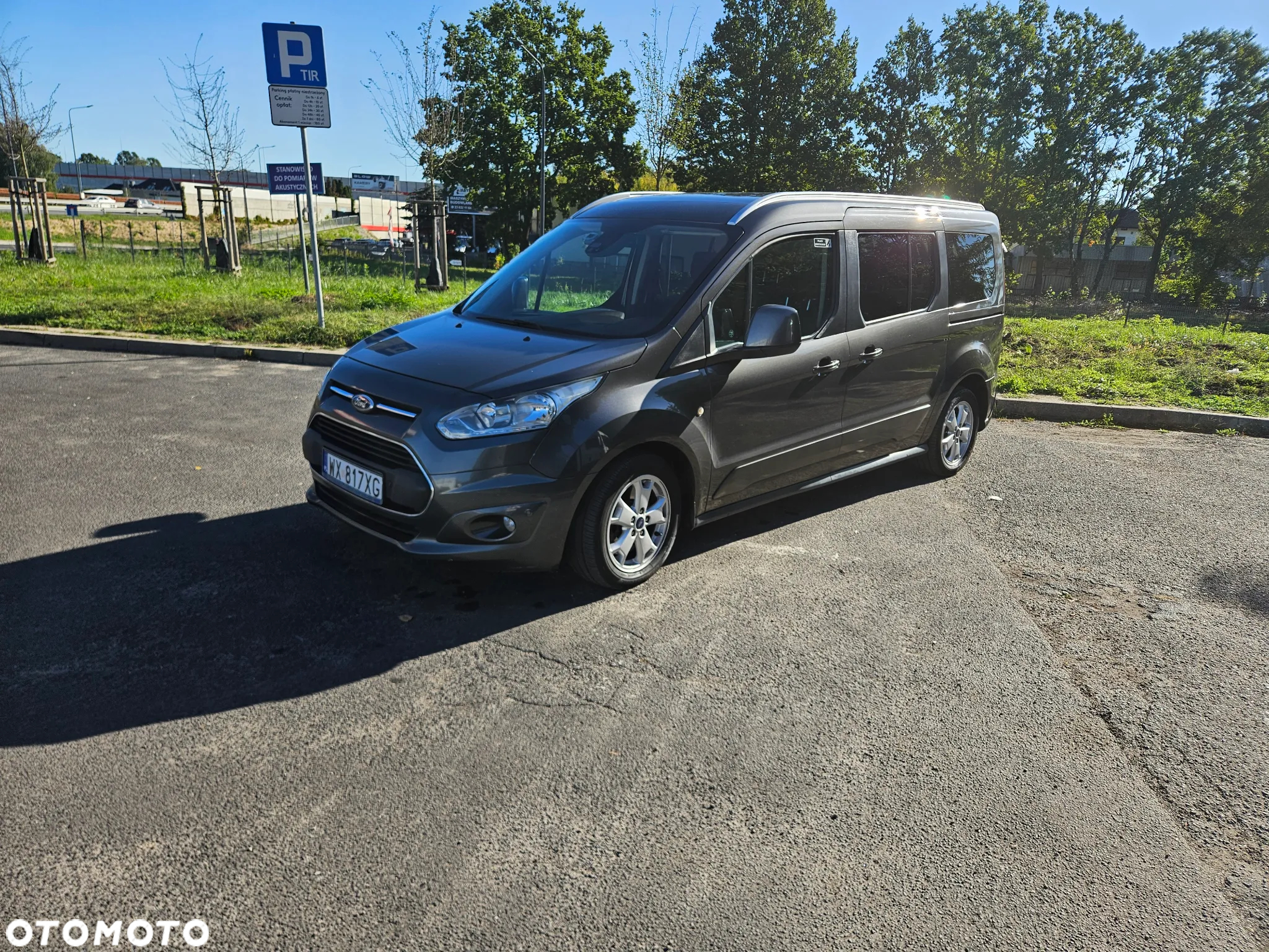 Ford Tourneo Connect 1.5 TDCi Titanium - 4