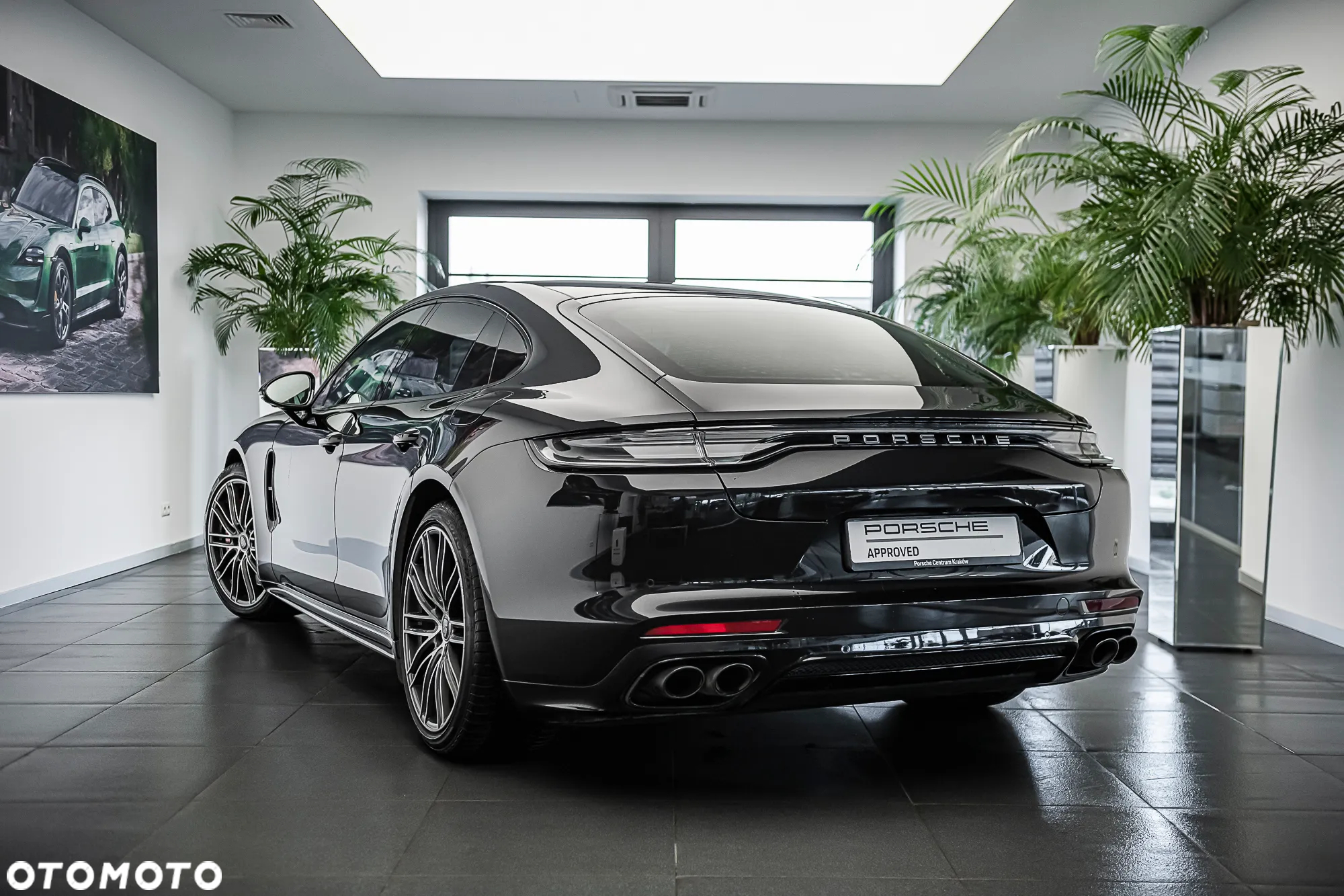 Porsche Panamera - 12