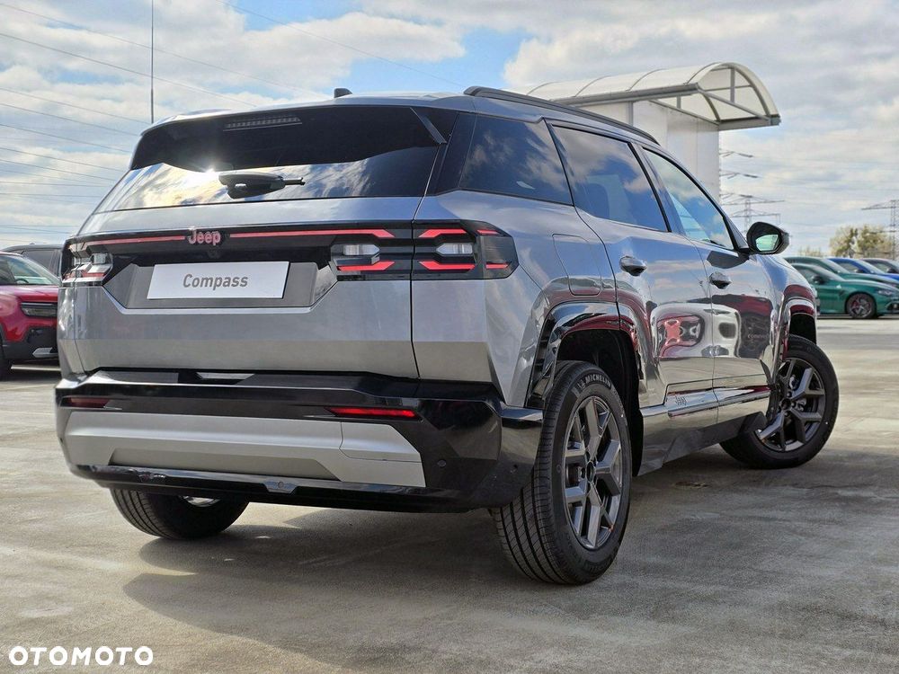 Jeep Compass - 2
