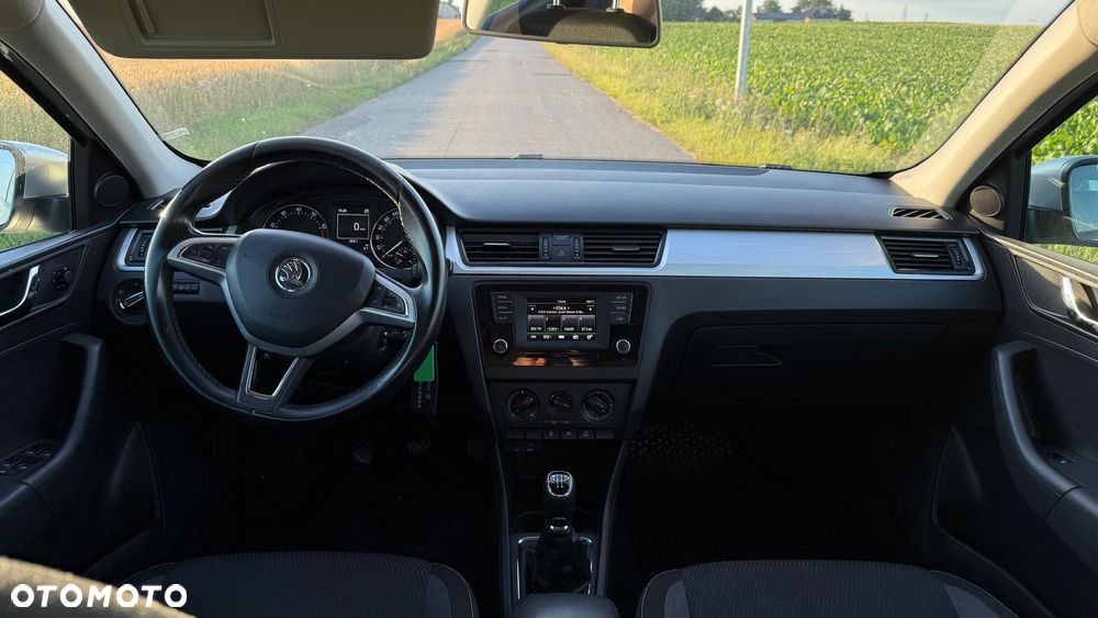 Skoda RAPID 1.2 TSI Active - 16