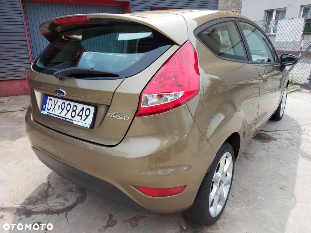 Ford Fiesta 1.4 Autom Champions Edition - 12