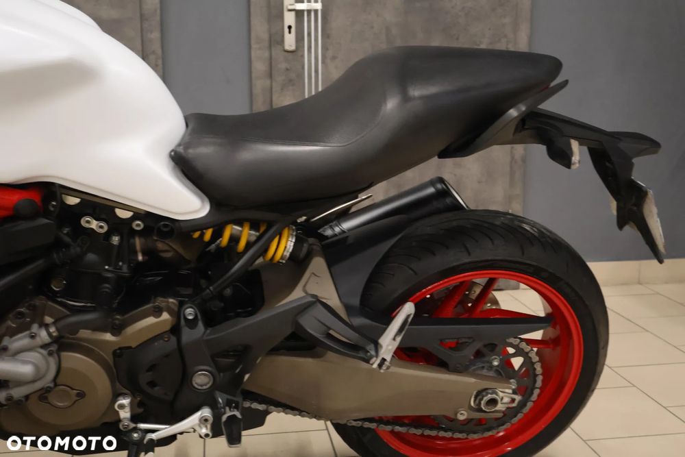 Ducati Monster - 24