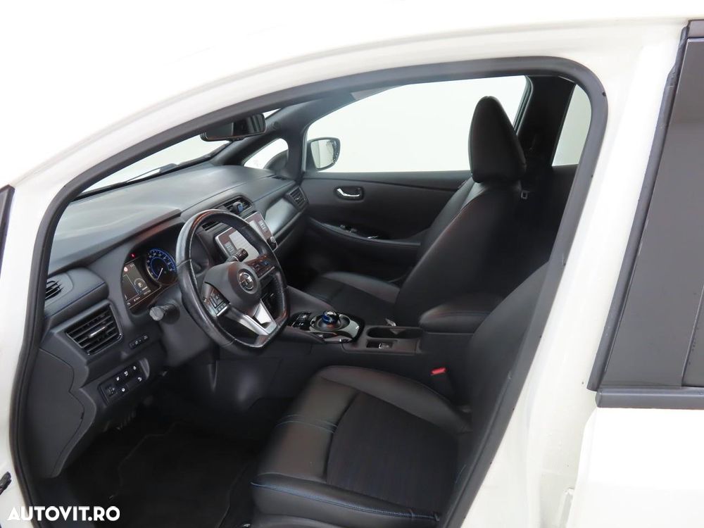 Nissan LEAF 40 kWh Tekna - 15