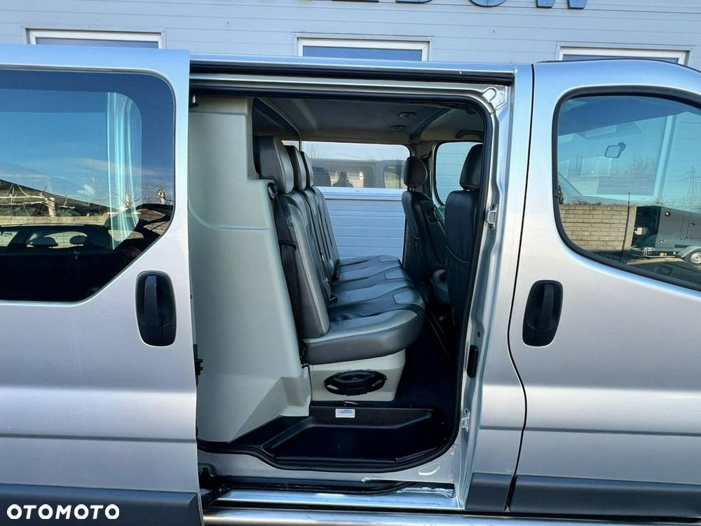 Renault Trafic - 22