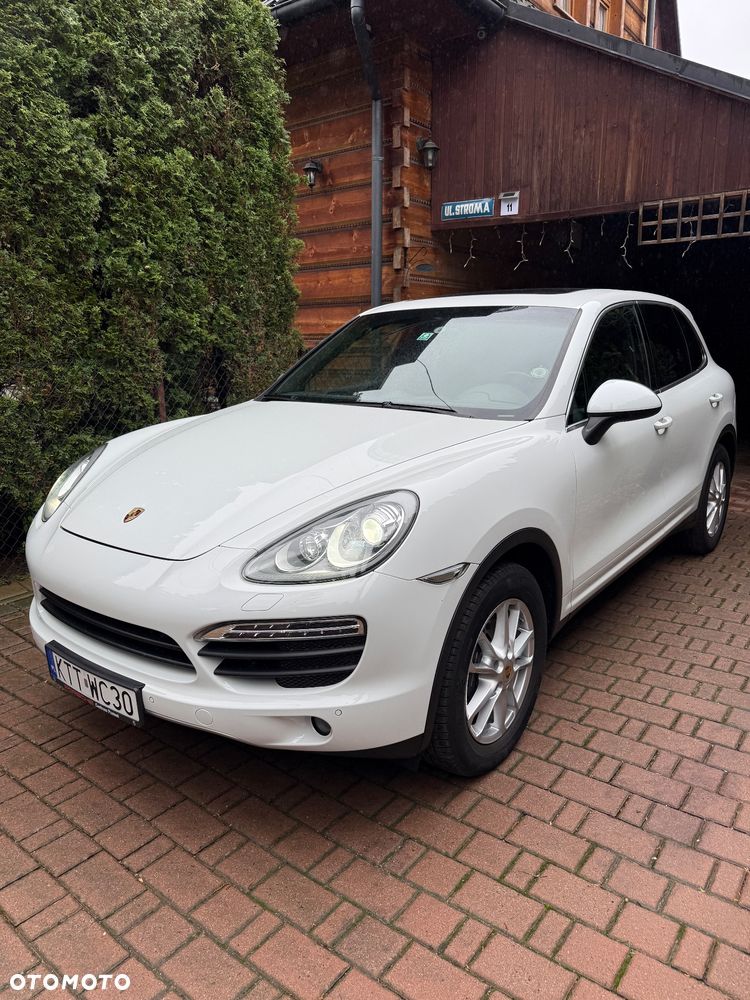 Porsche Cayenne - 1