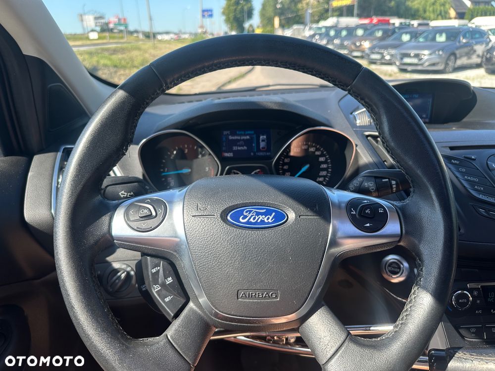 Ford Kuga - 10