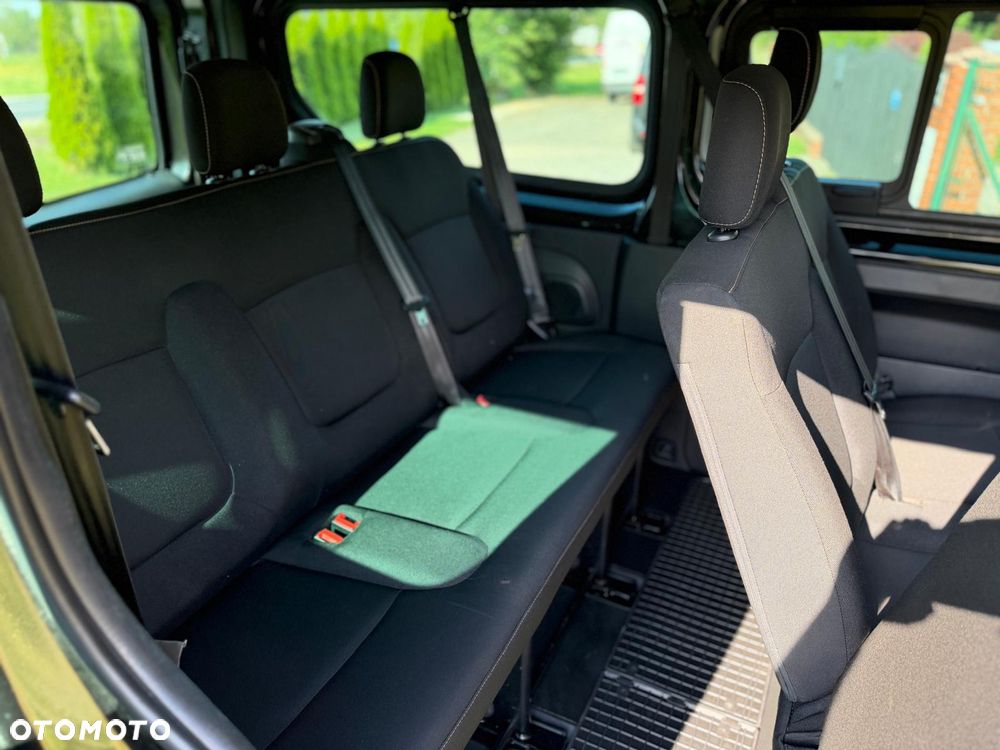 Renault Trafic - 12