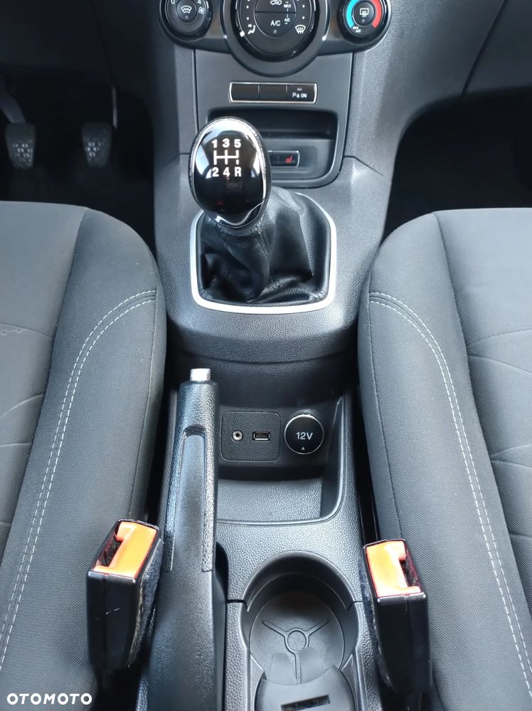 Ford Fiesta 1.25 Celebration - 18