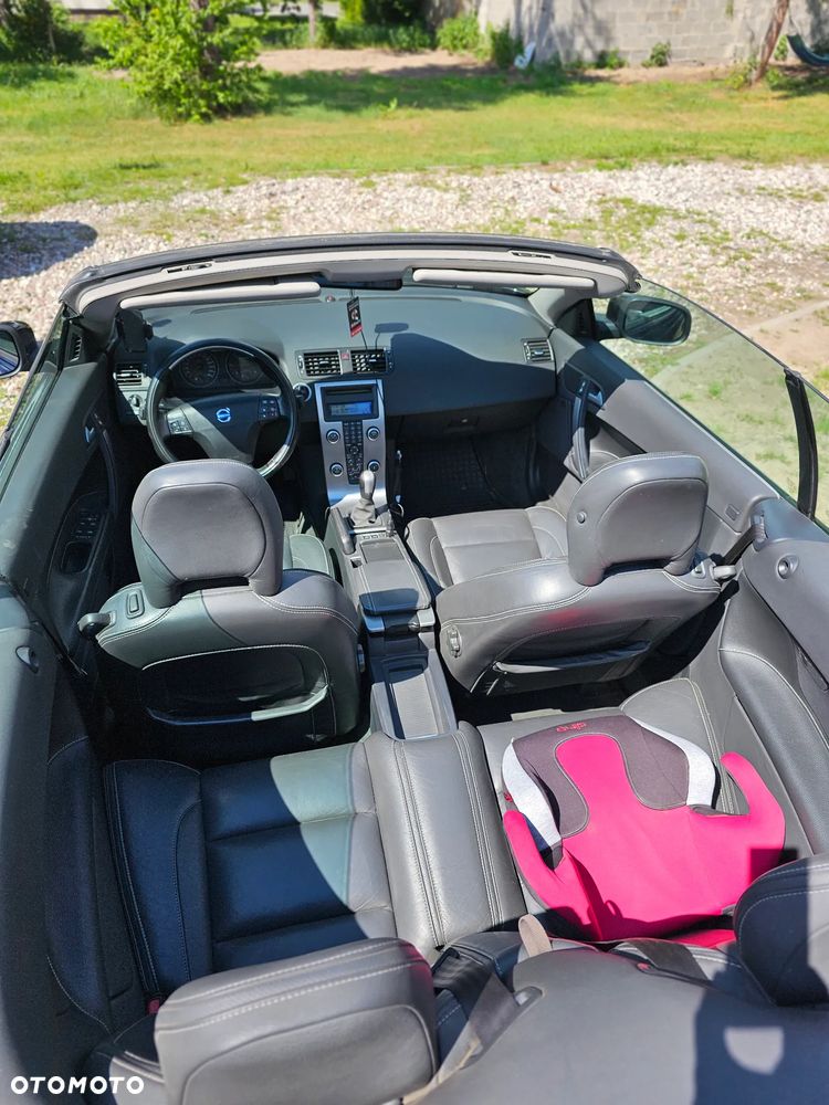 Volvo C70 2.0D Momentum - 12