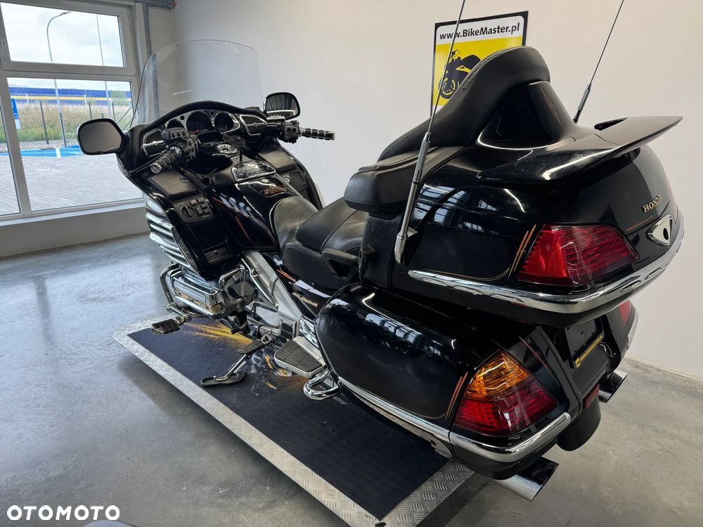 Honda GL - 6
