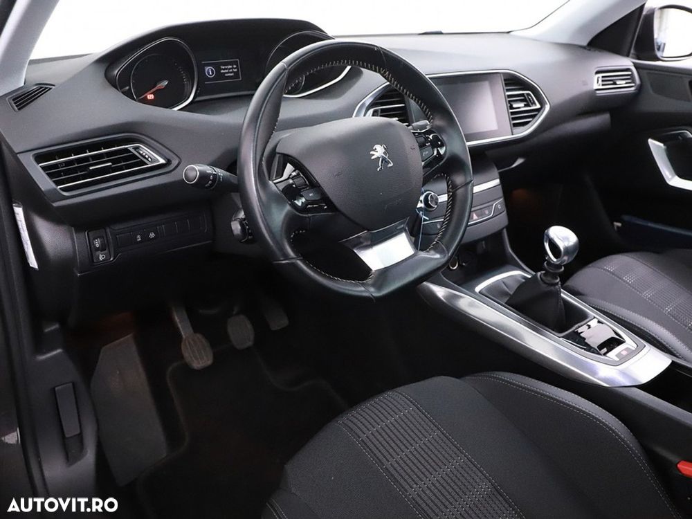 Peugeot 308 BlueHDi 130 Stop & Start Allure Business-Paket - 6