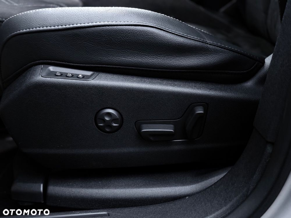 DS Automobiles DS 7 Crossback 1.6 E-Tense Performance Line + - 24