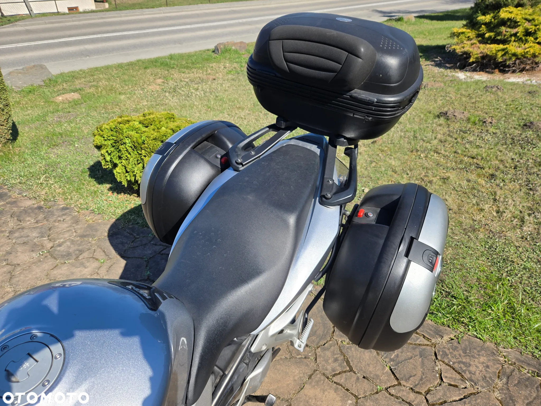 Honda VFR - 10