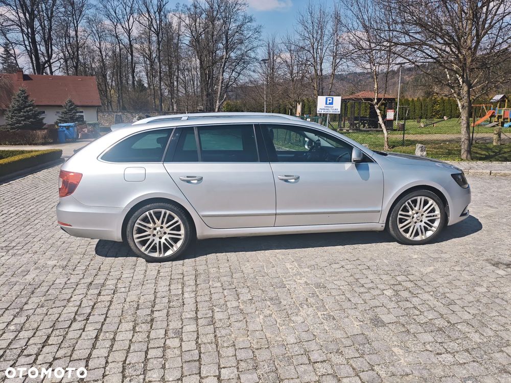 Skoda Superb 1.6 TDI Elegance Greenline - 3