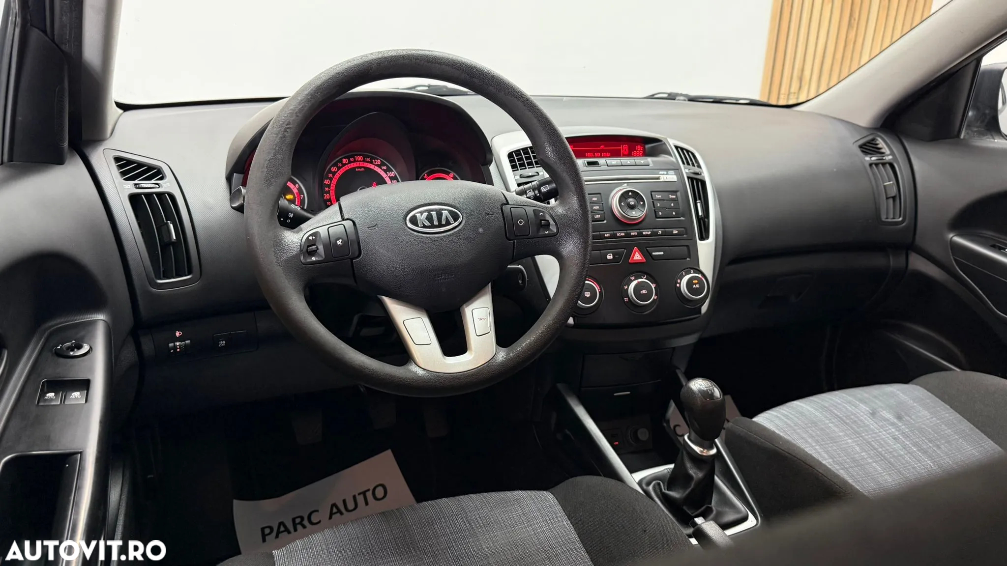 Kia Ceed 1.4 CVVT Attract - 21