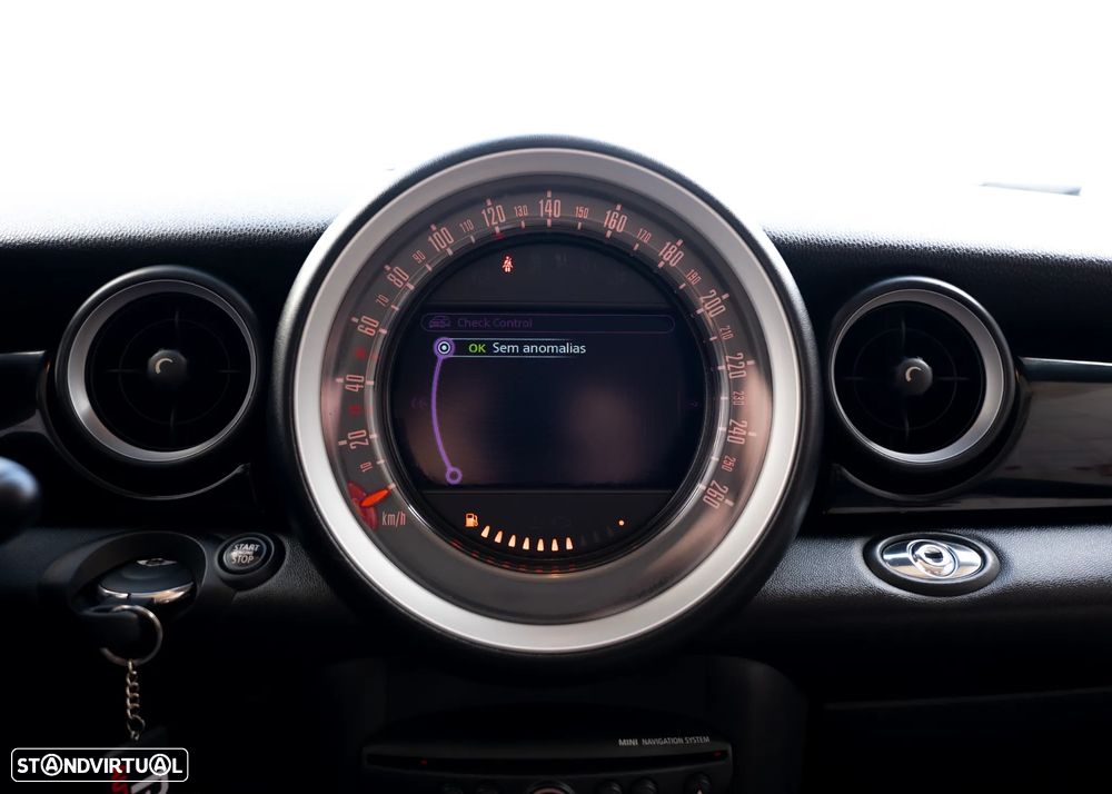 MINI Cabrio John Cooper Works 157g - 35
