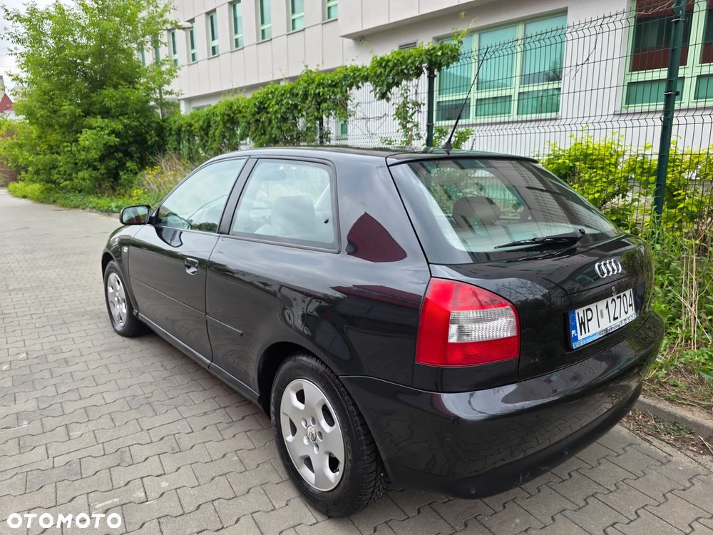 Audi A3 3-drzwiowe 1.6 S Line Sportpaket plus - 3