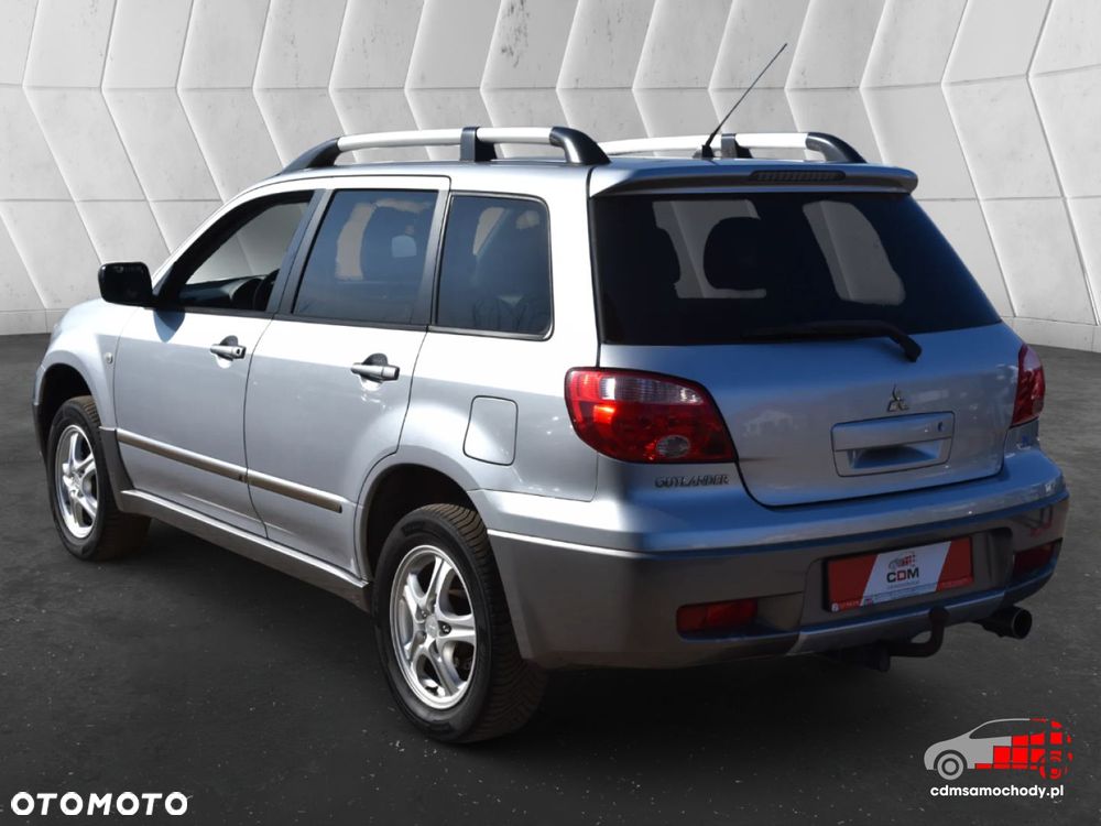 Mitsubishi Outlander - 8