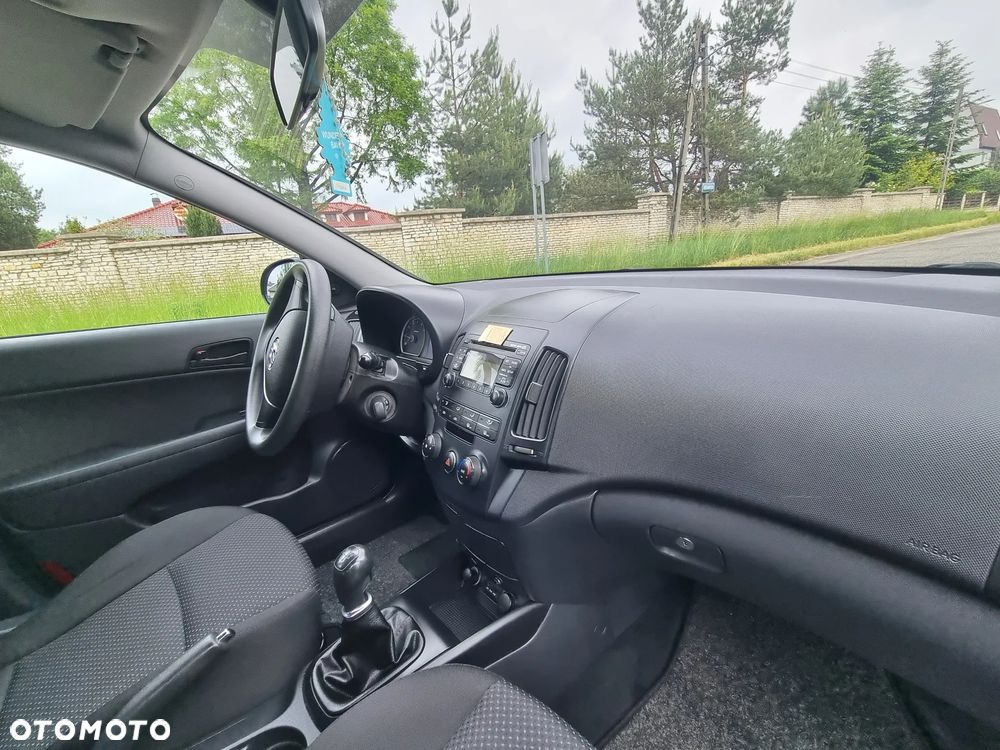 Hyundai i30 1.4 Comfort - 21