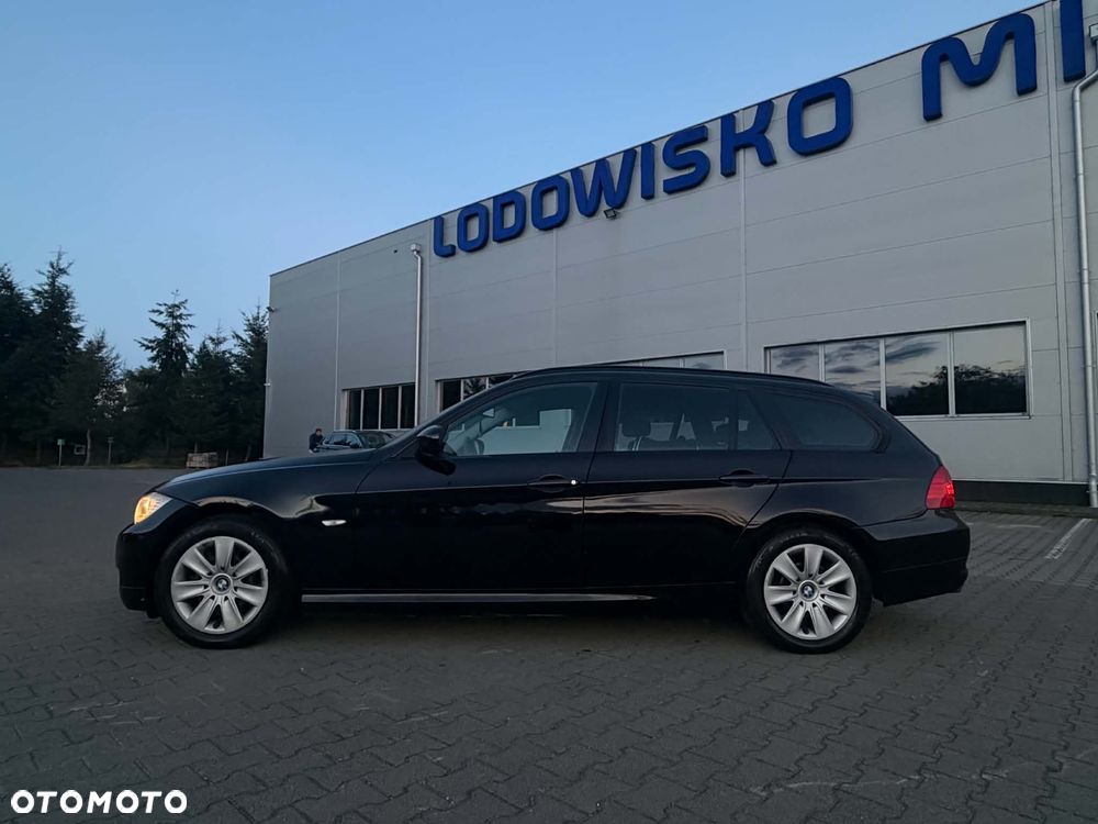 BMW Seria 3 320d - 12