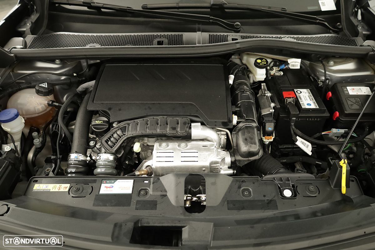 Peugeot 2008 1.2 PureTech Allure EAT8 - 24