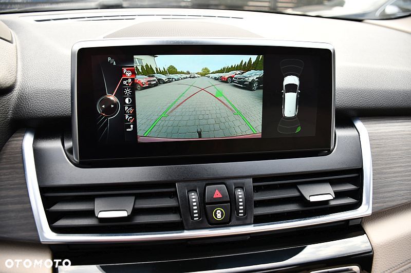 BMW Seria 2 220d xDrive Sport-Aut Luxury Line - 40