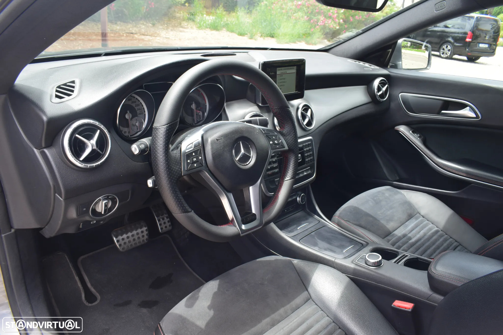 Mercedes-Benz CLA 220 CDi AMG Line Aut. - 11