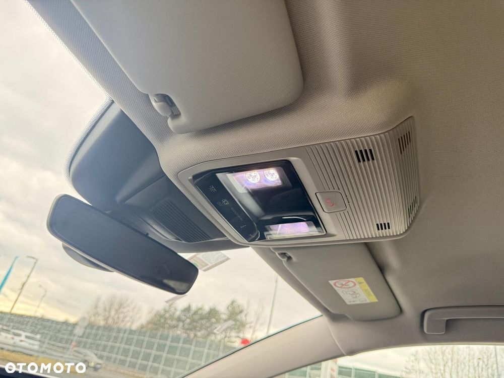 Volkswagen Golf Variant 1.5 eTSI mHEV Life Plus DSG - 29