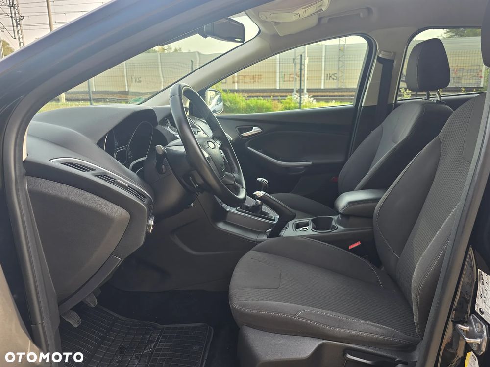 Ford Focus - 19