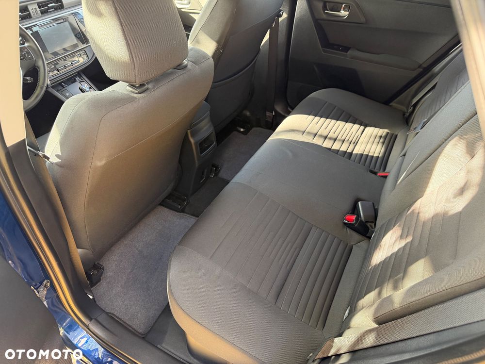 Toyota Auris 1.8 HSD Sol - 21