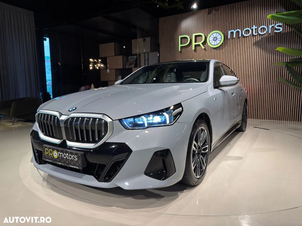 BMW Seria 5 520d xDrive Aut. - 37