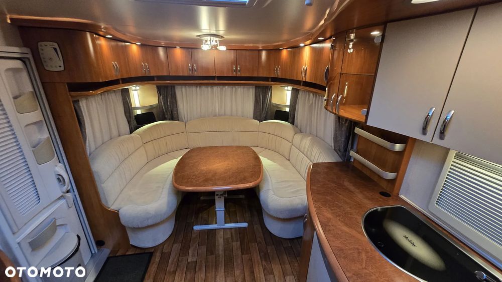 Hobby 560 Excelsior Mover Solar TV/DVD Radio Hi-Fi Isabella Łazienka / WC - 4