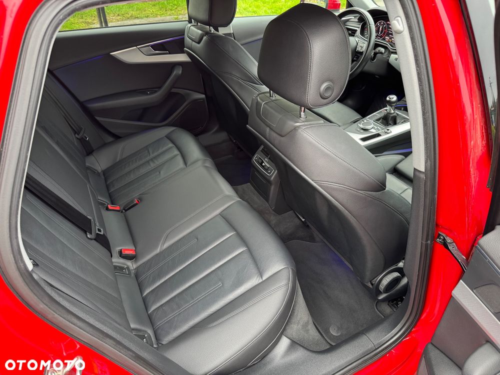 Audi A4 Avant 2.0 TDI - 13