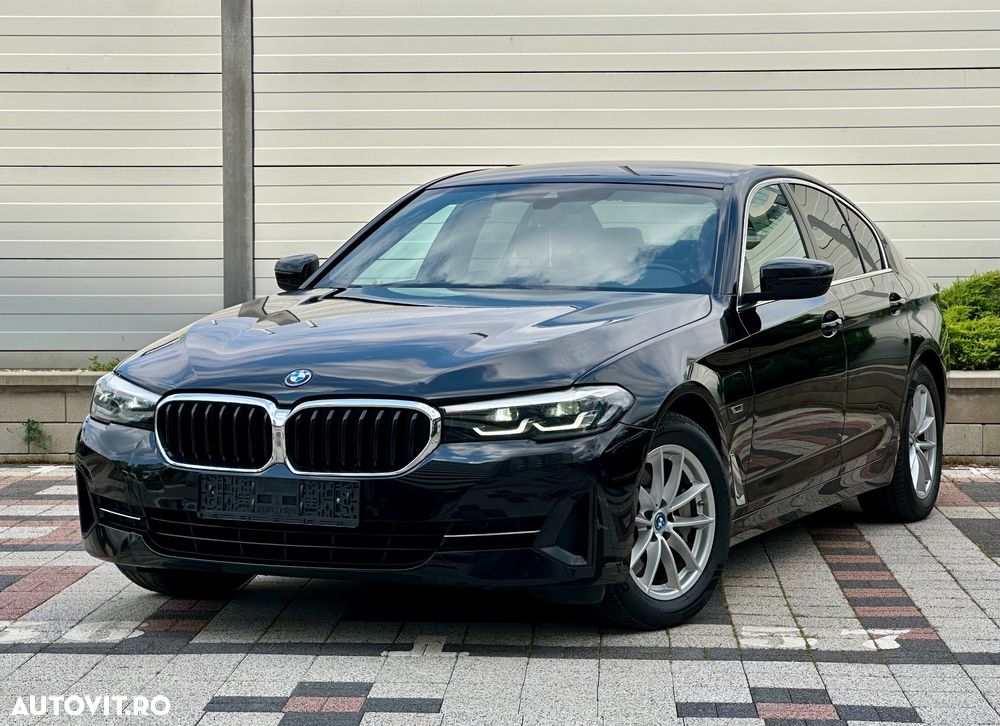 BMW Seria 5 530e Aut. Luxury Line - 26