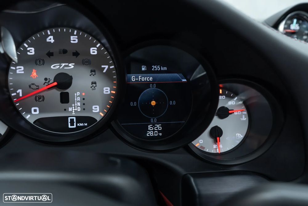 Porsche 911 (991) Carrera 4 GTS PDK - 31