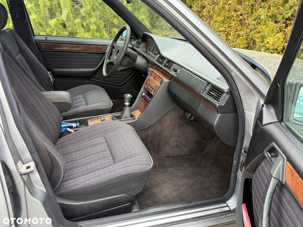 Mercedes-Benz W124 (1984-1993) - 5
