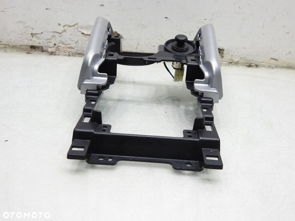 TUNEL ŚRODKOWY MITSUBISHI ASX 8011A814ZZ - 4