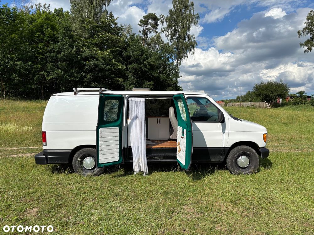 Ford Econoline - 2