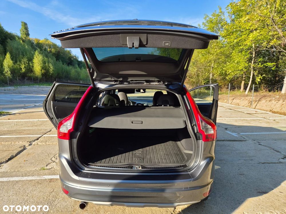 Volvo XC 60 - 8